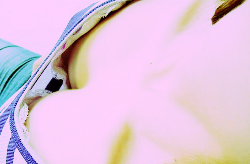 フェチを取り入れたテレフォンセックスで女性は濡れる